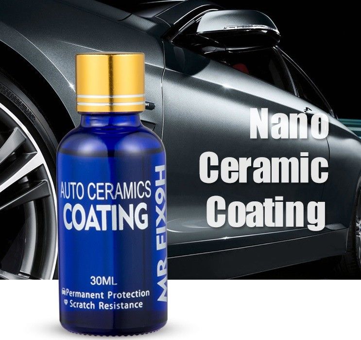 Les produits d'entretien de voiture de revêtement en céramique vaporisent incolore pratique